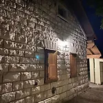 Nyaraló Al Casel: Storico Casello Sulla Ciclabile Trieszt
