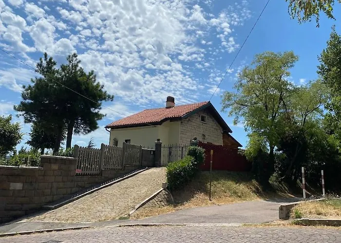 Nyaraló Al Casel: Storico Casello Sulla Ciclabile Trieszt