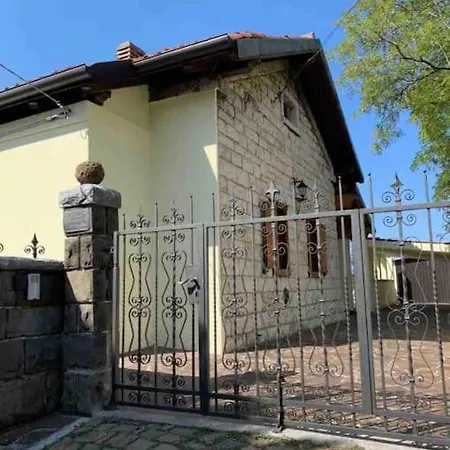 Al Casel: Storico Casello Sulla Ciclabile 度假居 *