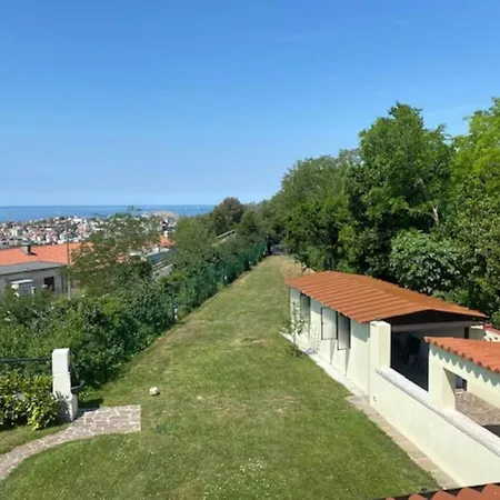 Al Casel: Storico Casello Sulla Ciclabile * Trieste