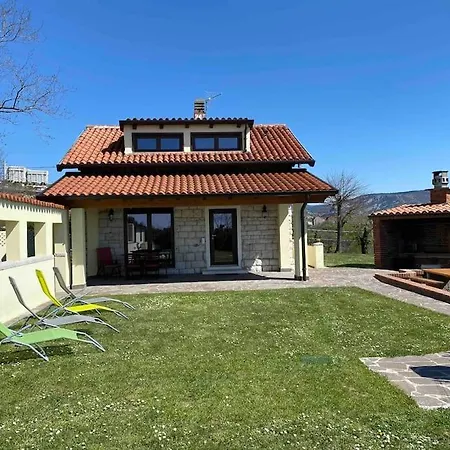 Al Casel: Storico Casello Sulla Ciclabile 度假居 的里雅斯特