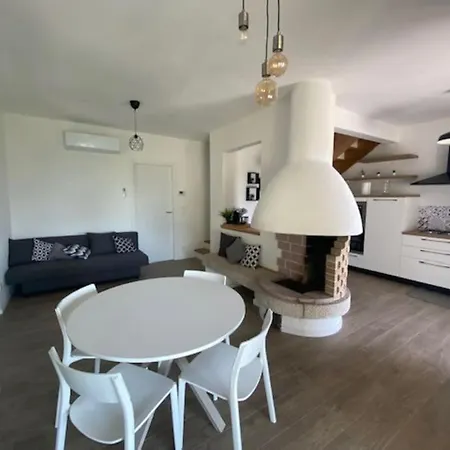 Al Casel: Storico Casello Sulla Ciclabile