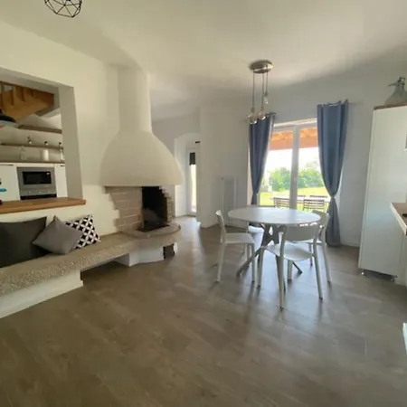 Al Casel: Storico Casello Sulla Ciclabile Сasa de vacaciones *