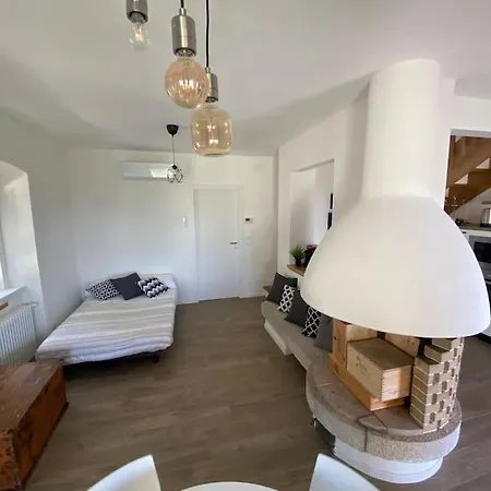 Al Casel: Storico Casello Sulla Ciclabile 的里雅斯特